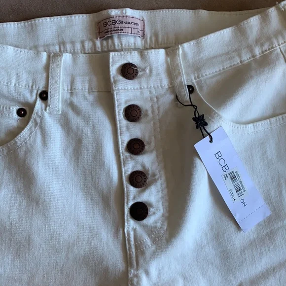 BCBGeneration mid rise white skinny jeans with tags! - Picture 2 of 6